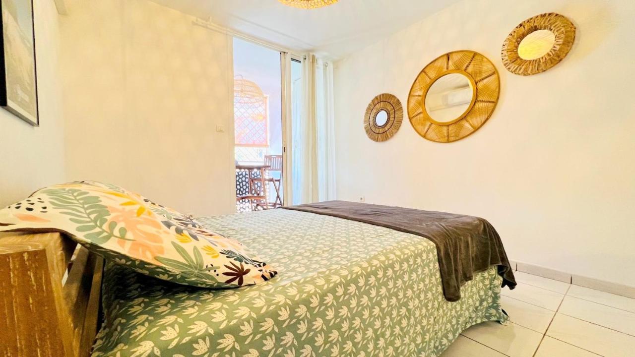 סן-ז'יל-לה-באן Studio Le Dina St Gilles Boucan Canot מראה חיצוני תמונה