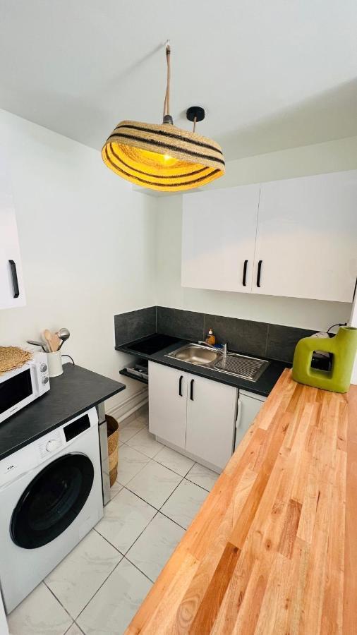 סן-ז'יל-לה-באן Studio Le Dina St Gilles Boucan Canot מראה חיצוני תמונה